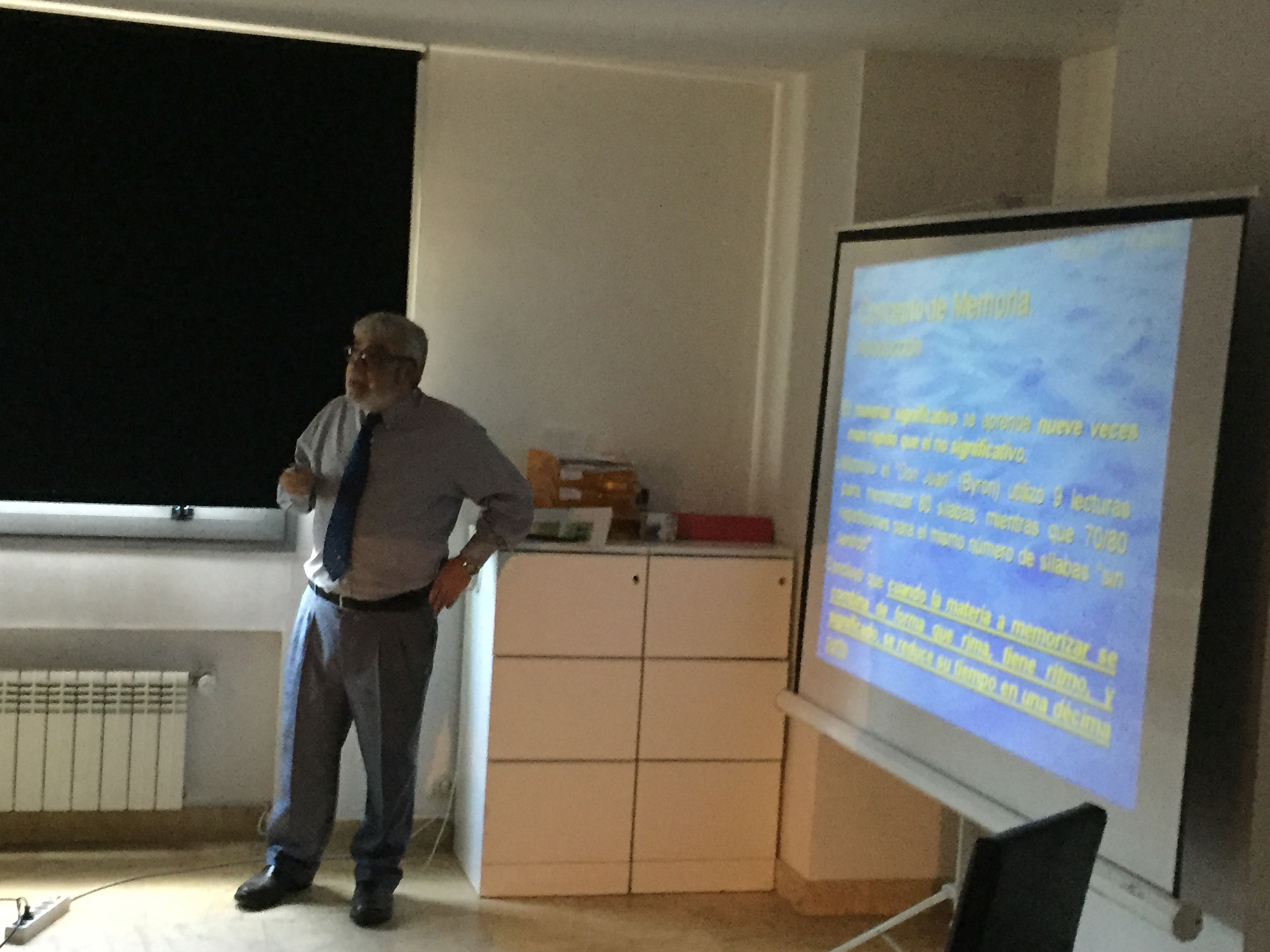 Máster Neuropsicología profesor León- Carrión de la US en Clinica San Vicente Madrid