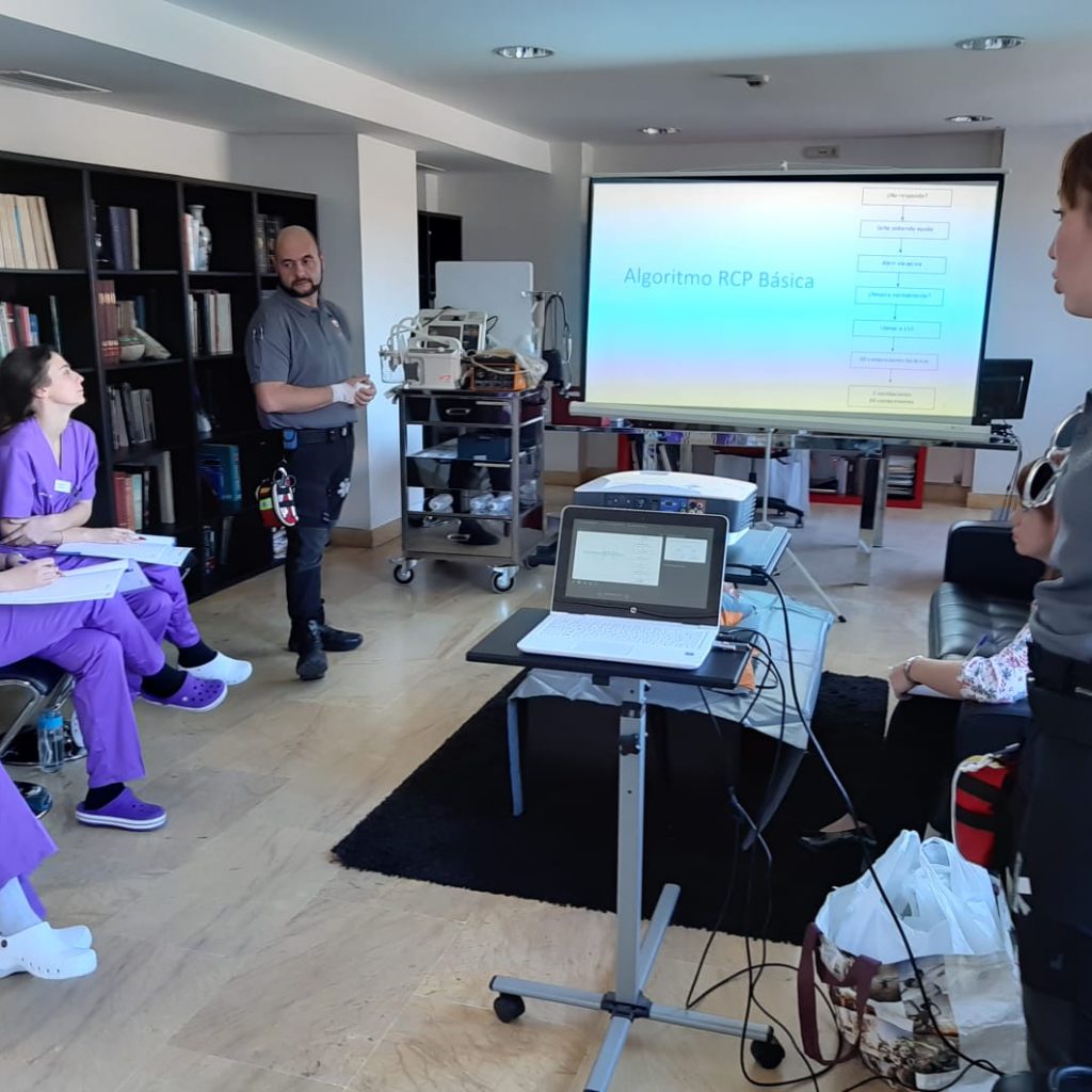 CURSO DE SOPORTE VITAL BÁSICO Y APOYO A SOPORTE VITAL AVANZADO PARA ENFERMEROS.